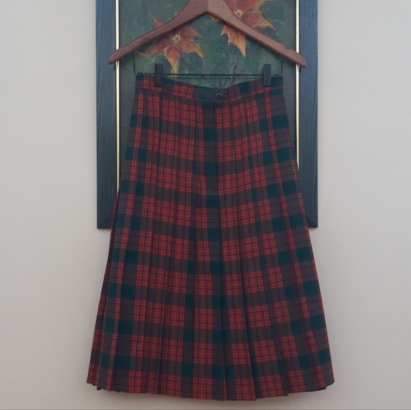 Vintage High Waist Plaid Pleated Skirt - Picture 11 of 16
